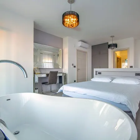 K With Rooftop Jacuzzi, Sea View And Private Gym וילה *