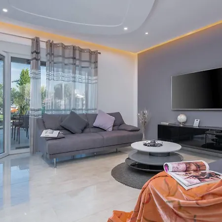 K With Rooftop Jacuzzi, Sea View And Private Gym Vila *