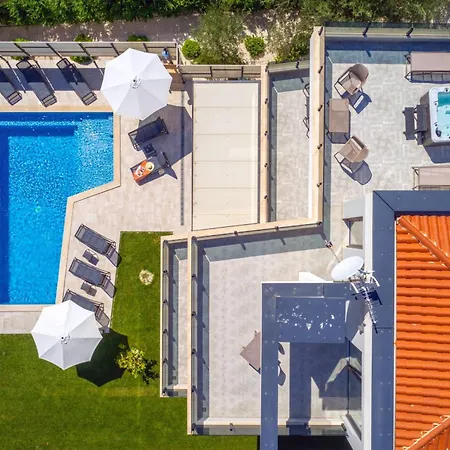 K With Rooftop Jacuzzi, Sea View And Private Gym Villa Premantura