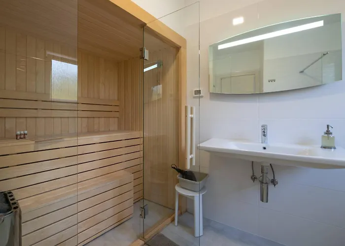 Villa K With Rooftop Jacuzzi, Sea View And Private Gym